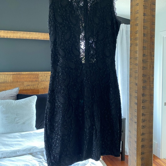 Sexy GUESS Fitted Black Lace Dress - Picture 7 of 12